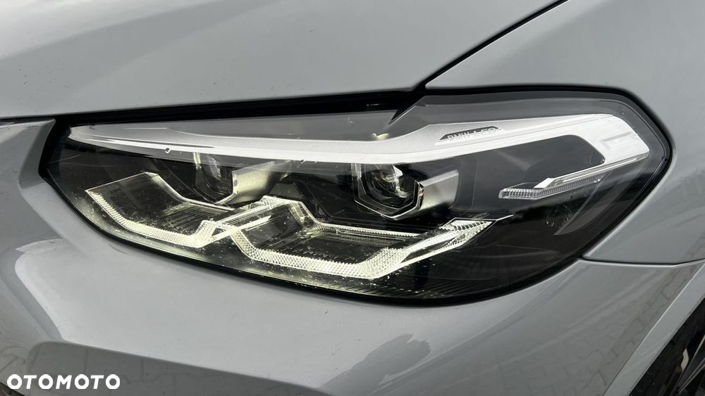 BMW X3 xDrive20d M Sport Edition - 3