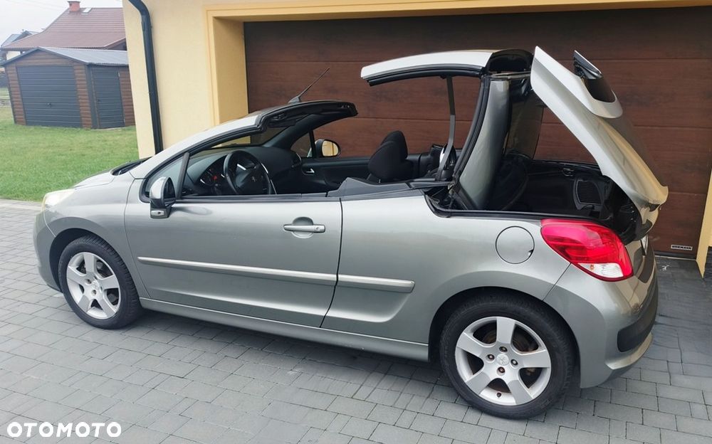 Peugeot 207 Cc 2013 photo 5