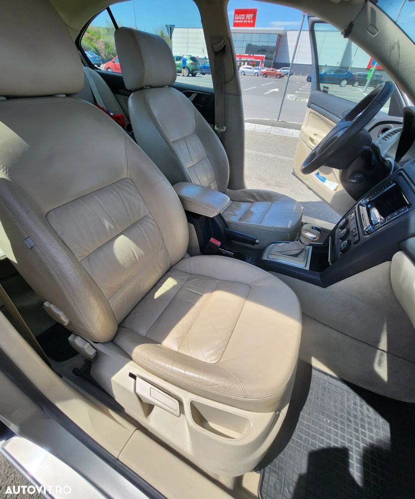 Skoda Octavia 2.0 TDI DPF DSG Ambition - 19