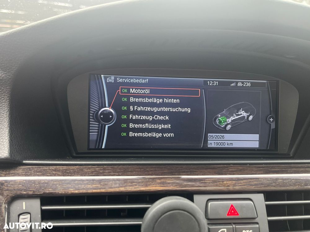 BMW Seria 3 320d DPF Edition Exclusive - 12