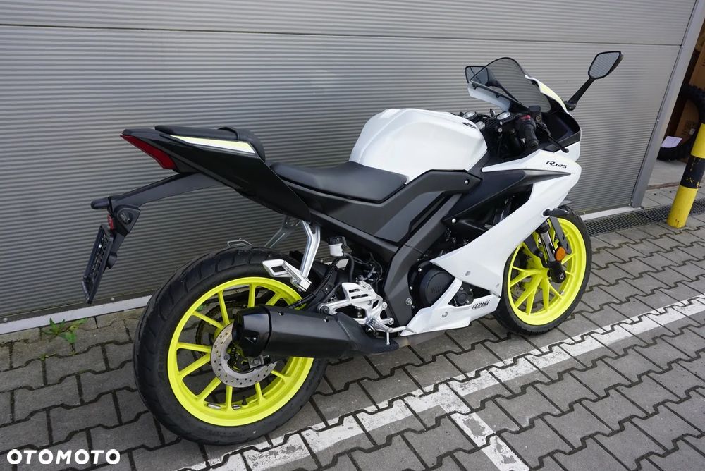 Yamaha YZF - 3