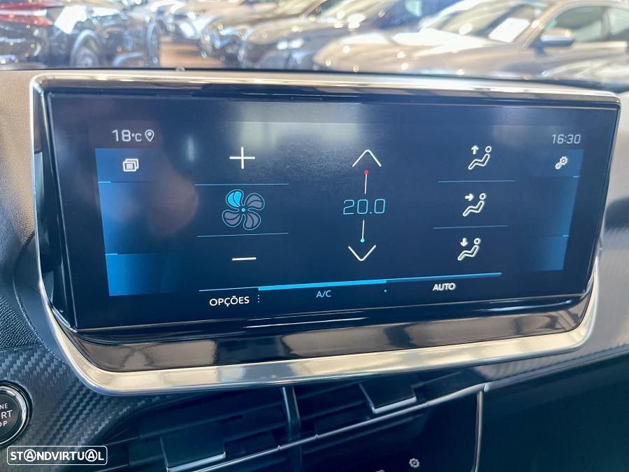 Peugeot 2008 1.2 PureTech Allure Pack - 24