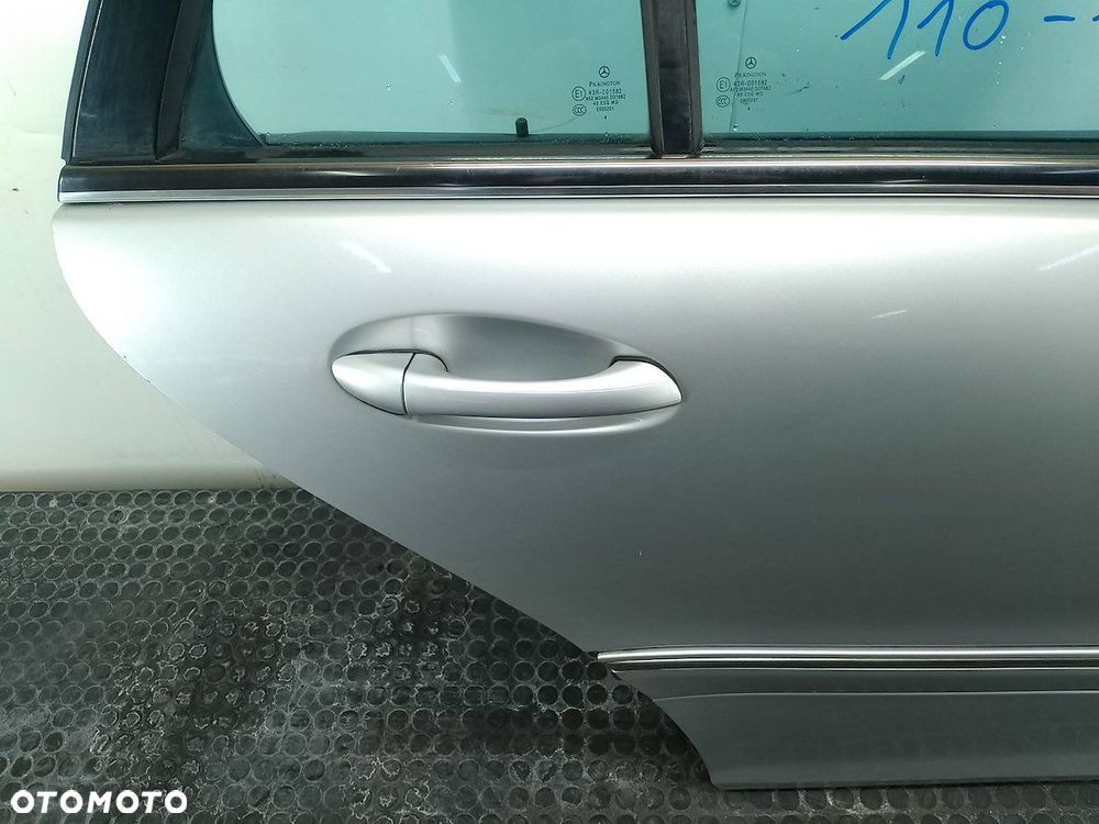 DRZWI TYŁ PRAWY  MERCEDES-BENZ KLASA C W203 744 KOMBI - 10