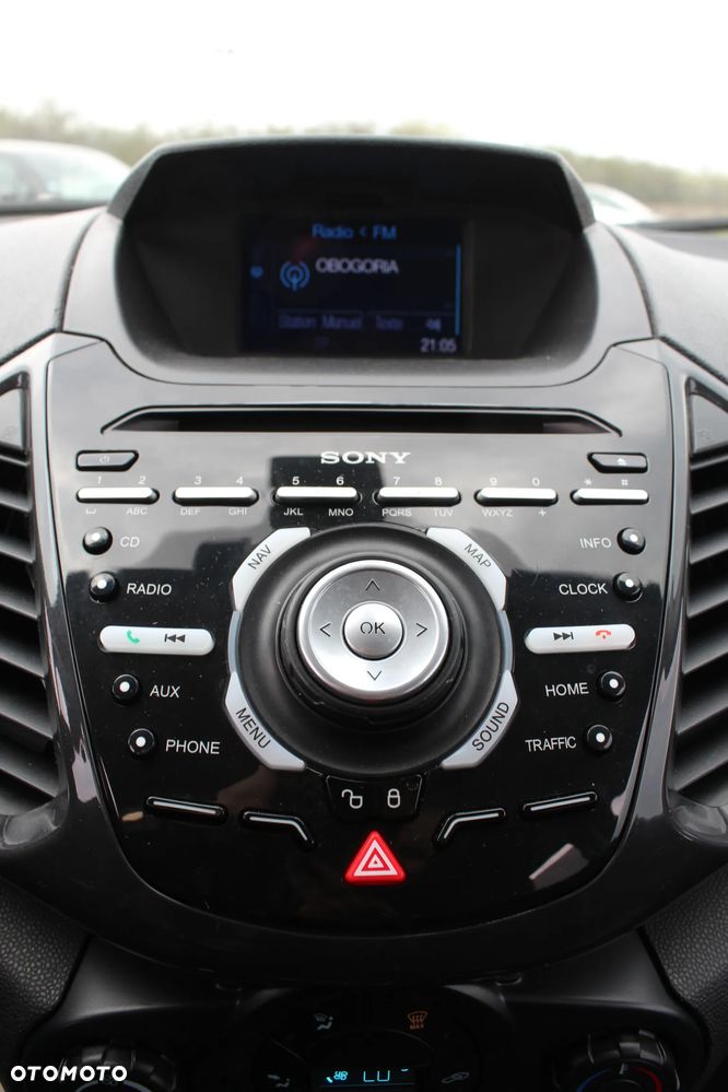 Ford EcoSport 1.0 EcoBoost TITANIUM - 32