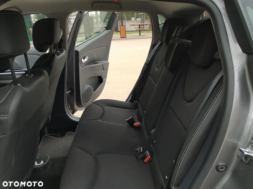 Renault Clio 1.2 16V Techno Feel - 9