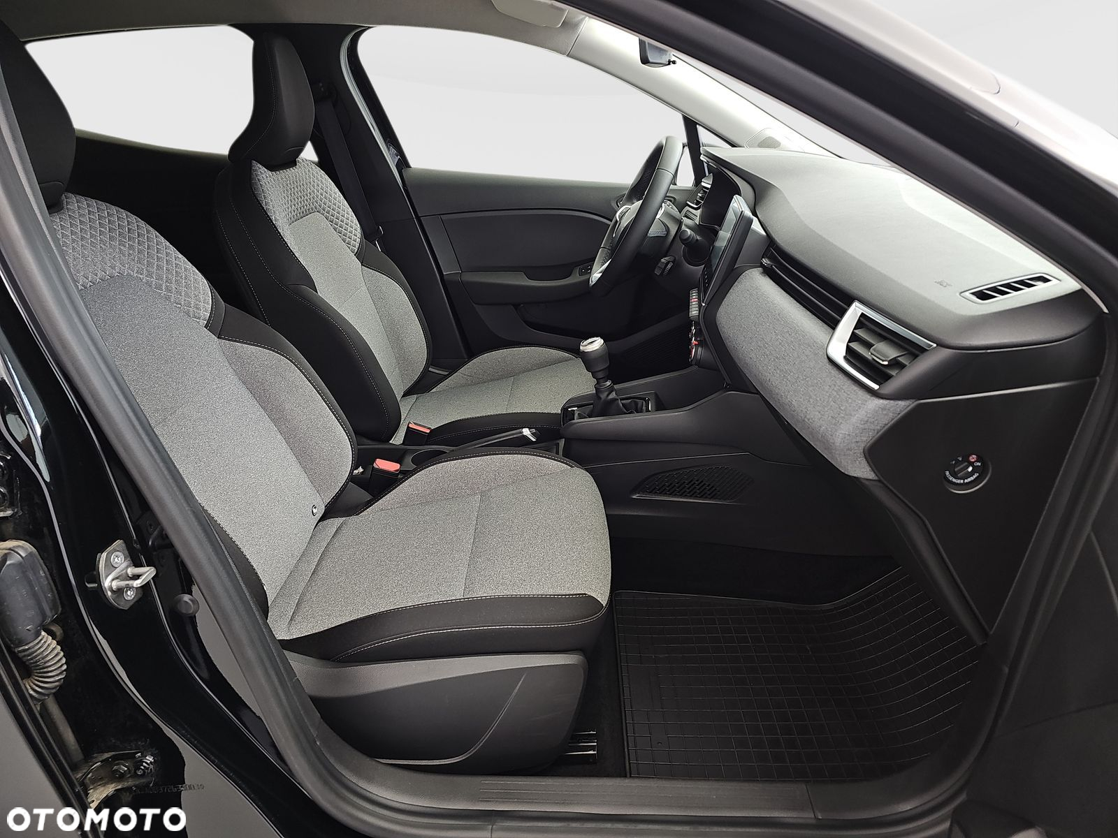 Renault Clio 1.0 TCe Evolution - 25