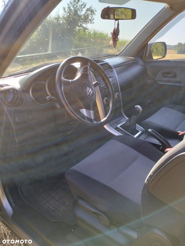 Suzuki Grand Vitara 1.9 DDiS - 7