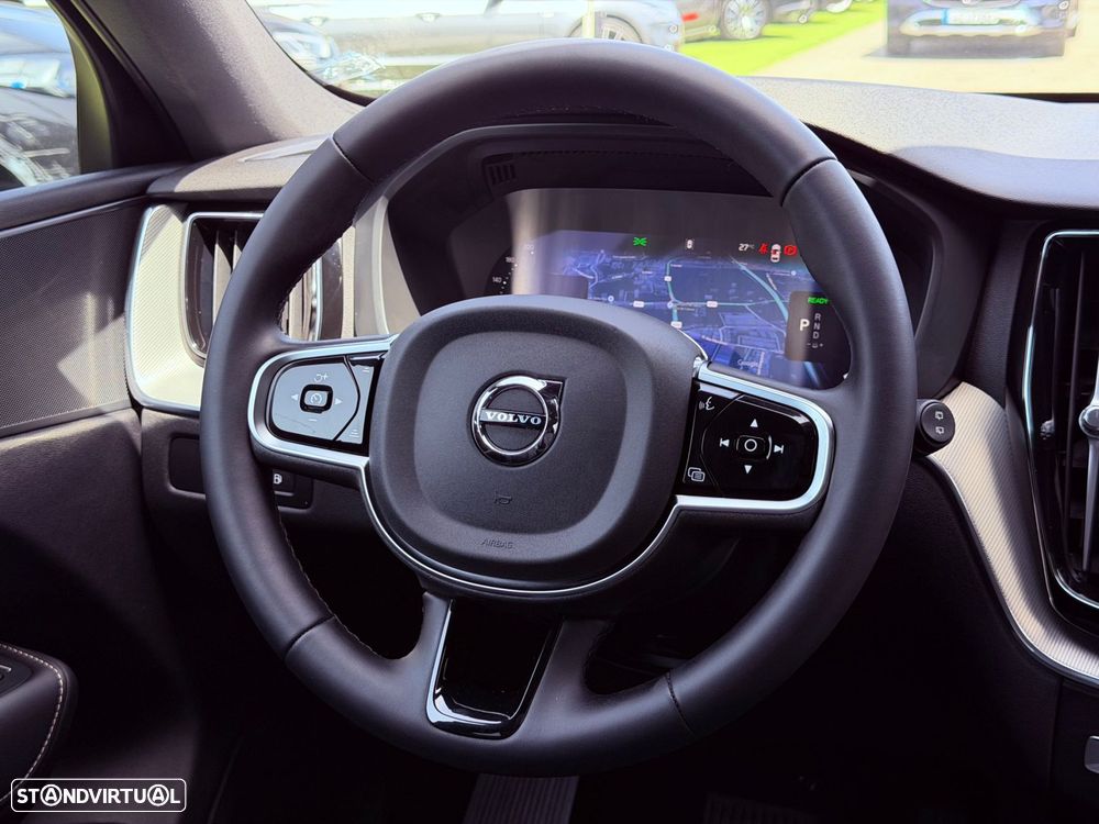 Volvo XC 60 2.0 T6 PHEV Black Edition AWD - 28