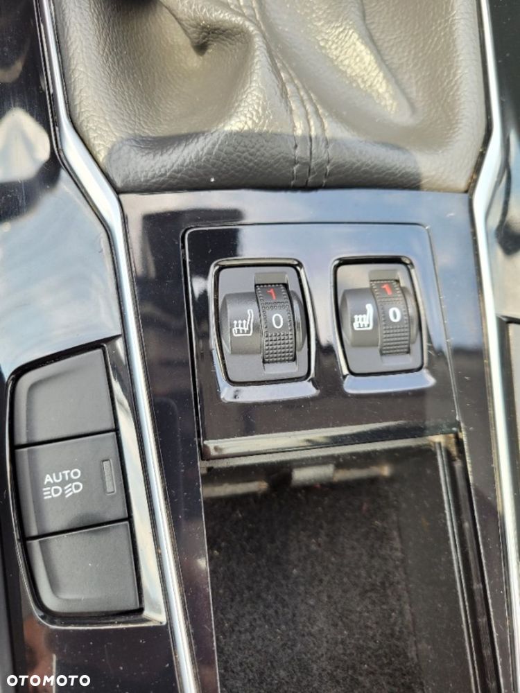 Peugeot 508 2.0 BlueHDi Allure S&S - 26