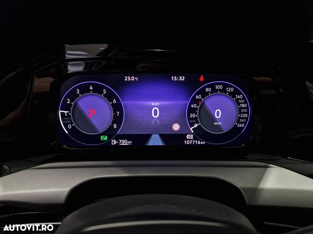 Volkswagen Golf 1.5 eTSI ACT DSG MHEV Life - 17