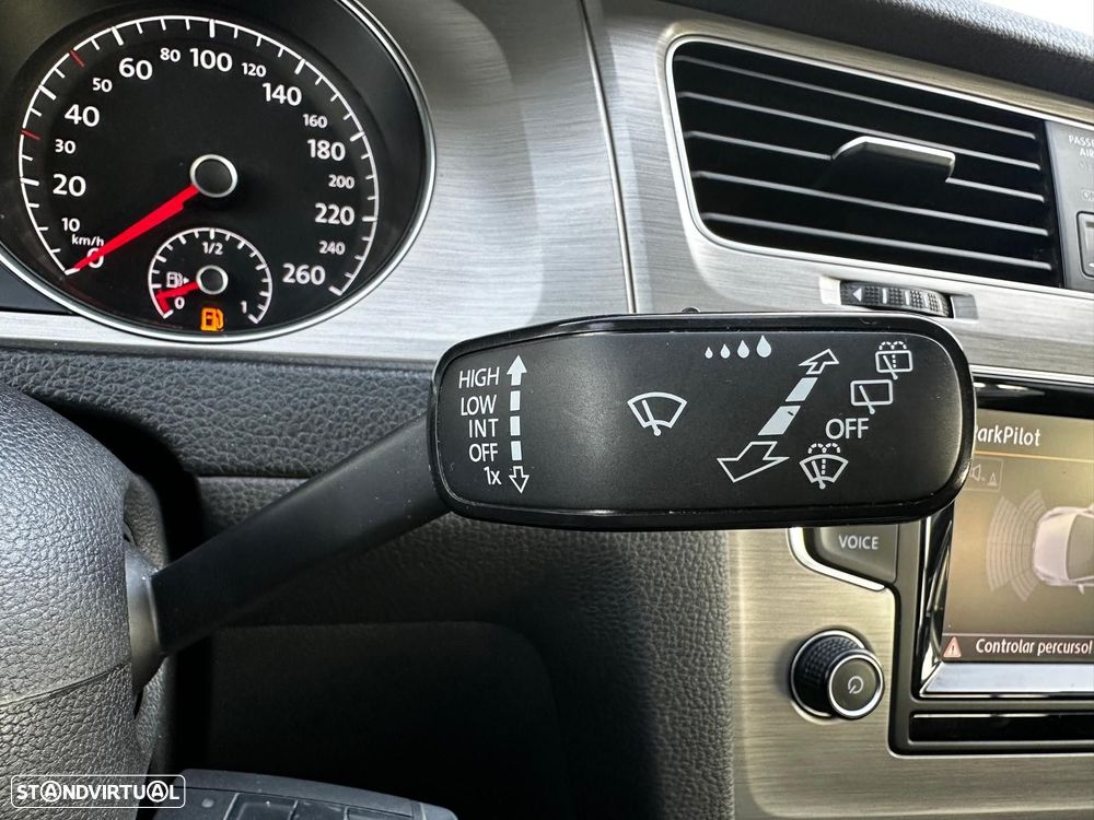 VW Golf Variant 1.6 TDi Confortline - 15