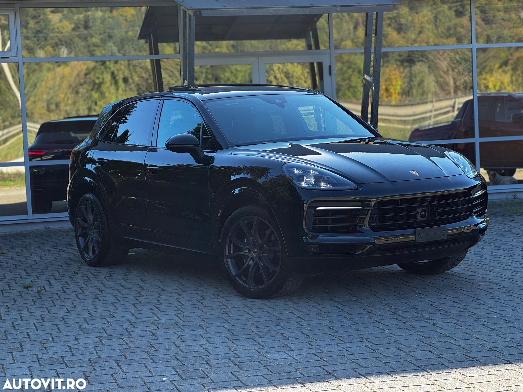 Porsche Cayenne Standard - 2