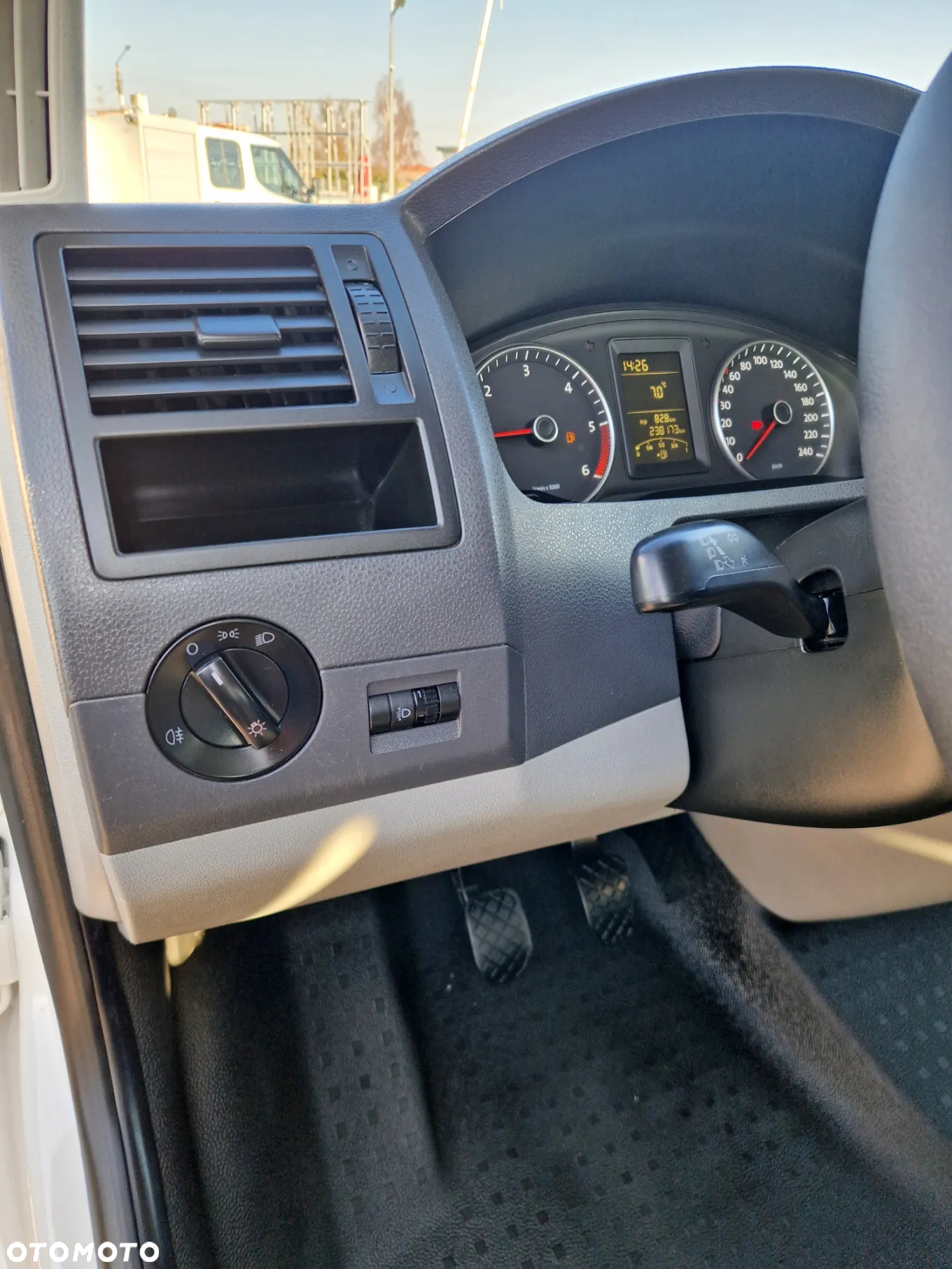 Volkswagen TRANSPORTER 2.0 TDI 102 KONNA 6 OSOBOWA BRYGADÓWKA DOKA SKRZYNIA 2.35 M GWARANCJA - 13