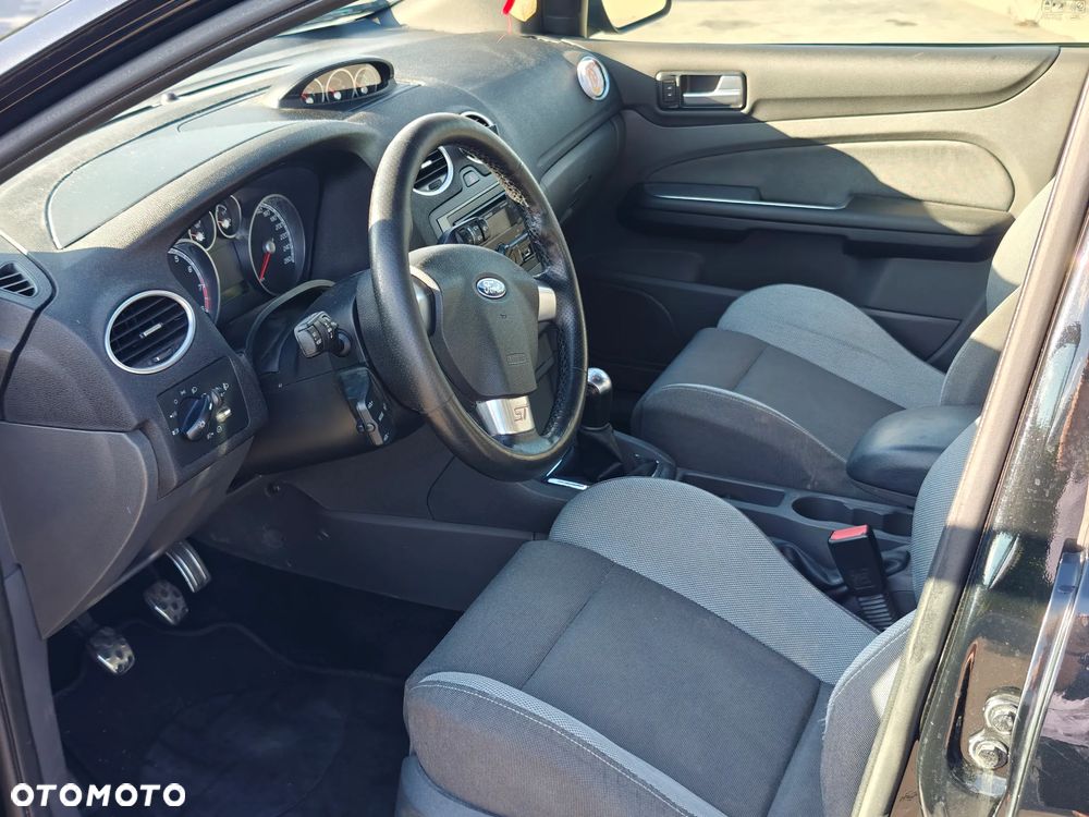 Ford Focus 2.5 ST - 25