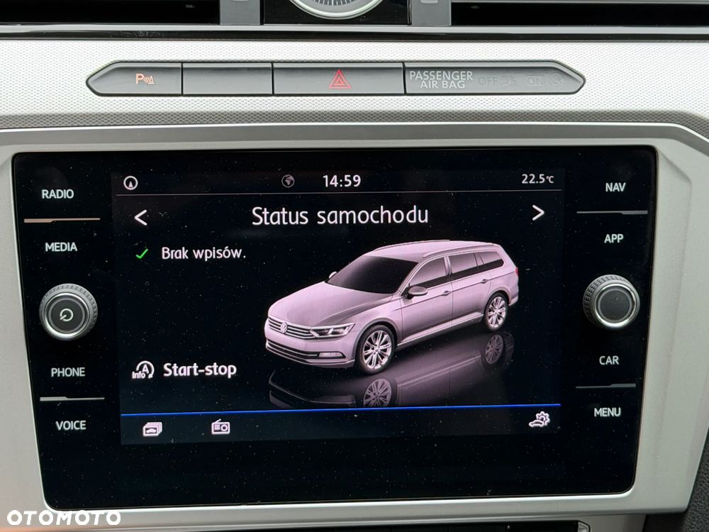Volkswagen Passat - 17