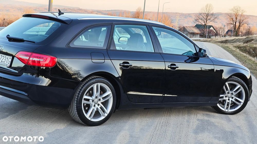 Audi A4 Avant 2.0 TDI DPF clean diesel S line Sportpaket - 17