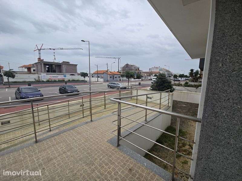 Vendo apartamento T2 na Barra - Grande imagem: 2/12