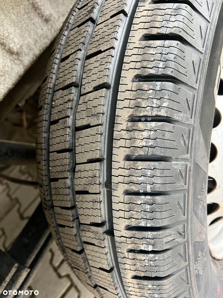 Mercedes-Benz 315 - 13