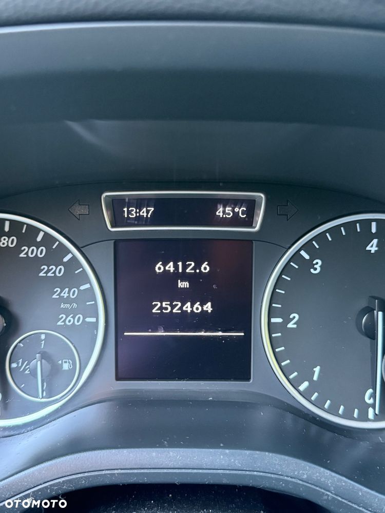 Mercedes-Benz Klasa B 200 CDI - 4