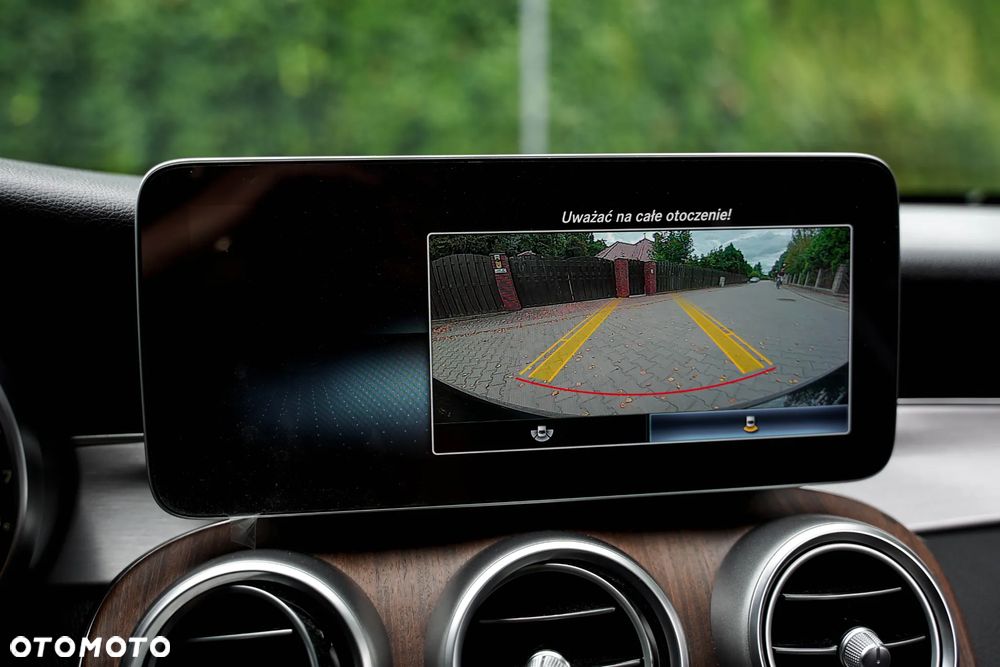 Mercedes-Benz Klasa C 300 Coupe 9G-TRONIC - 19