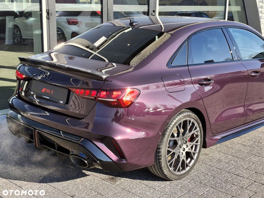 Audi RS3 Limousine - 9