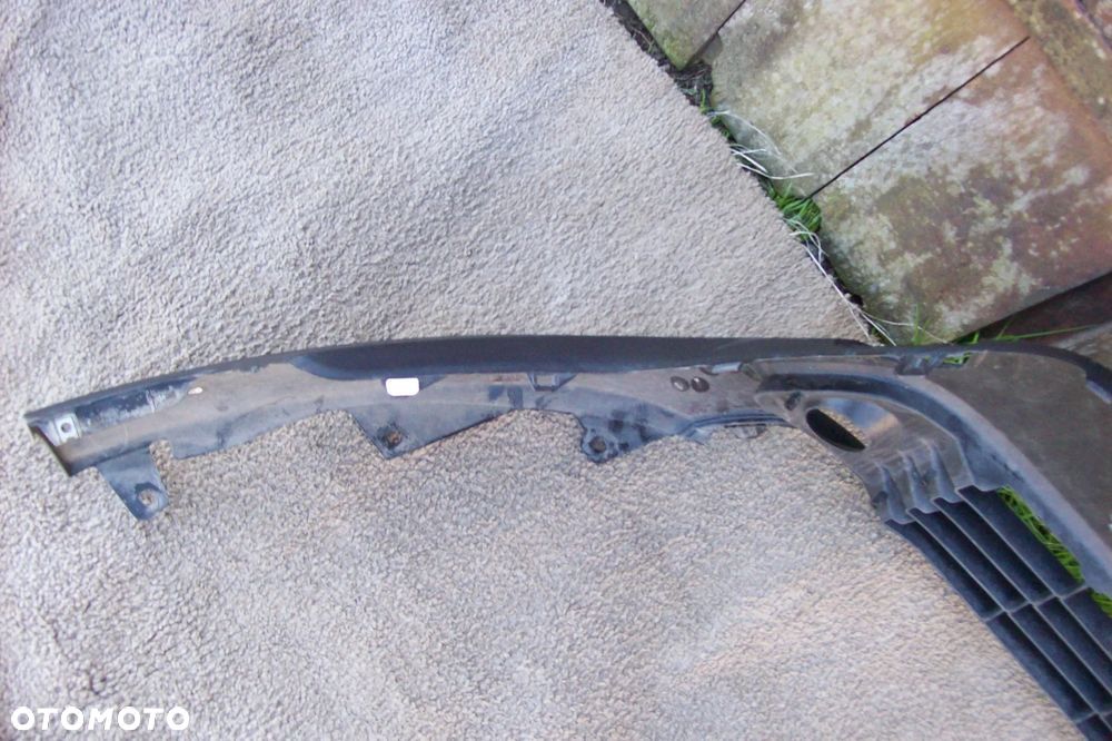 spoiler zderzaka przedniego toyota corolla cross - 8