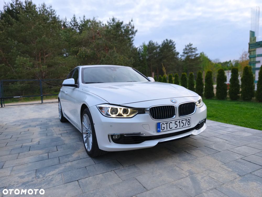 BMW Seria 3 328i Luxury Line - 1