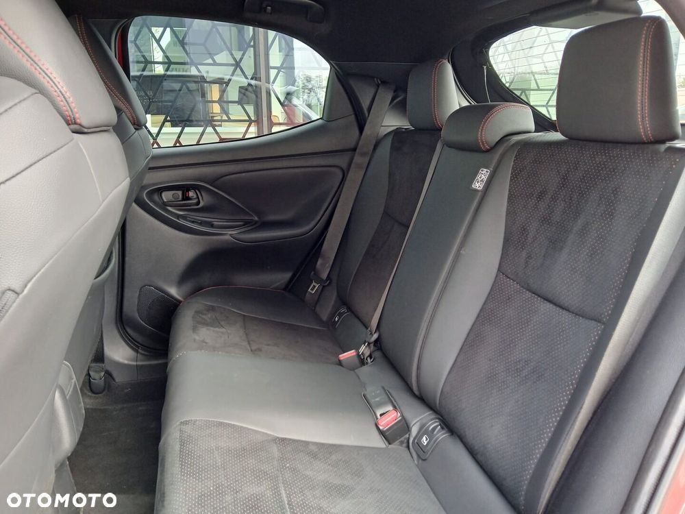 Toyota Yaris Hybrid 1.5 GR Sport - 7