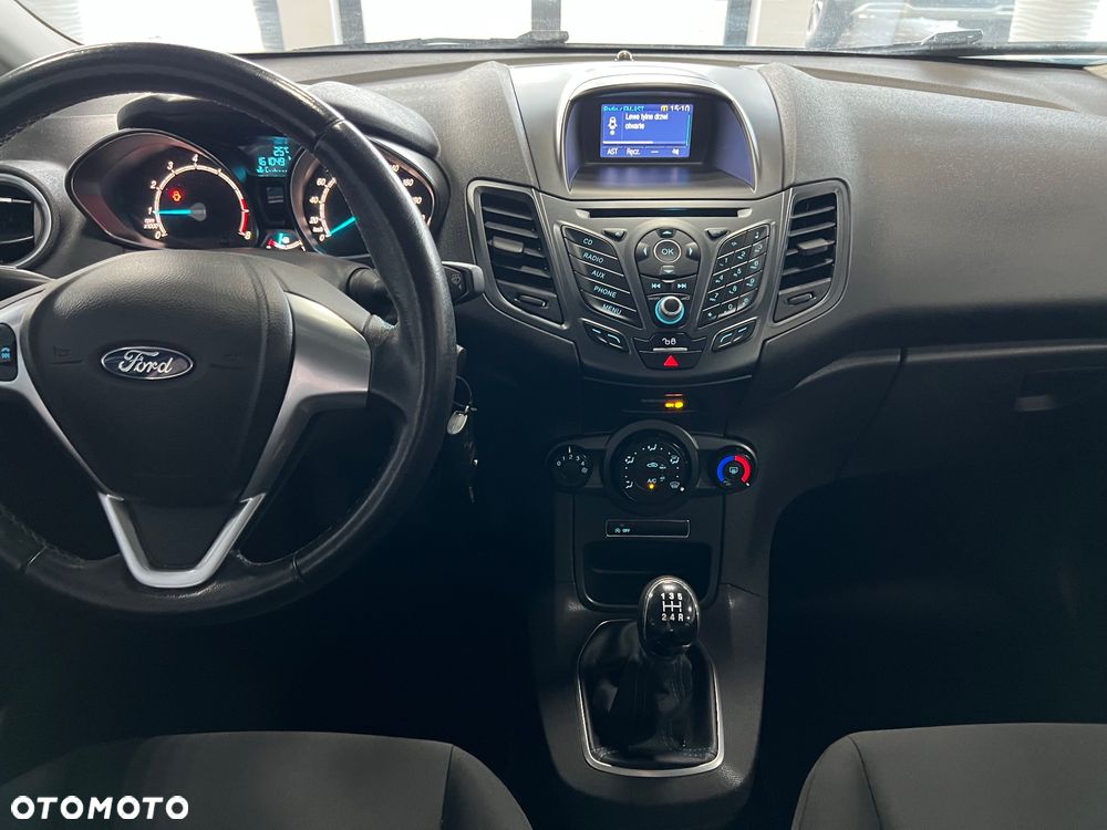 Ford Fiesta - 23