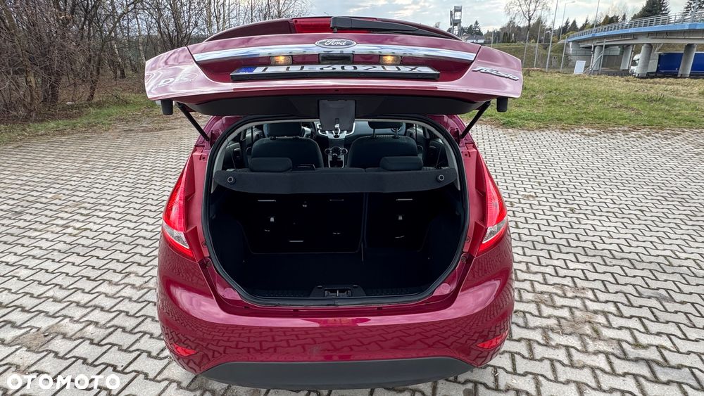 Ford Fiesta 1.4 Autom Champions Edition - 14