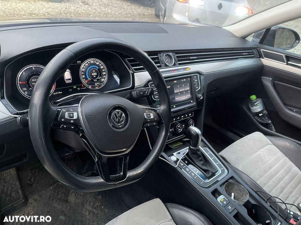 Volkswagen Passat 2.0 TDI DSG 4Motion Highline - 10