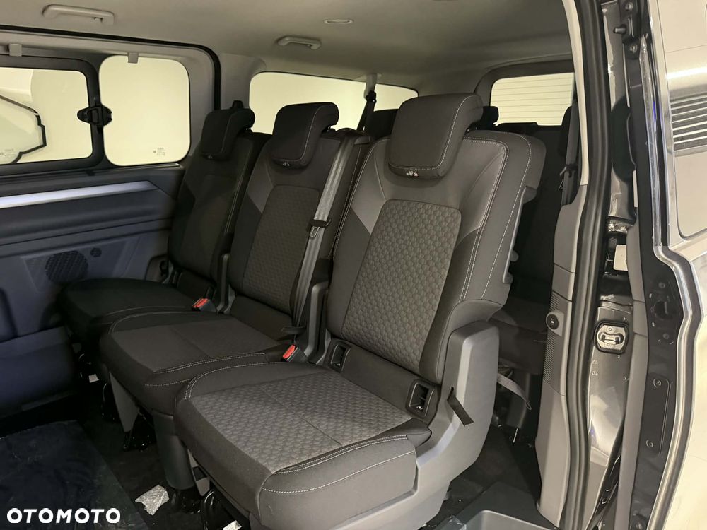 Volkswagen Caravelle - 19