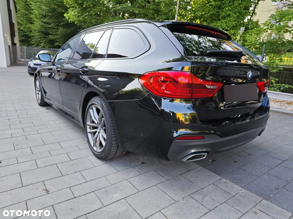 BMW Seria 5 520d M Sport - 3