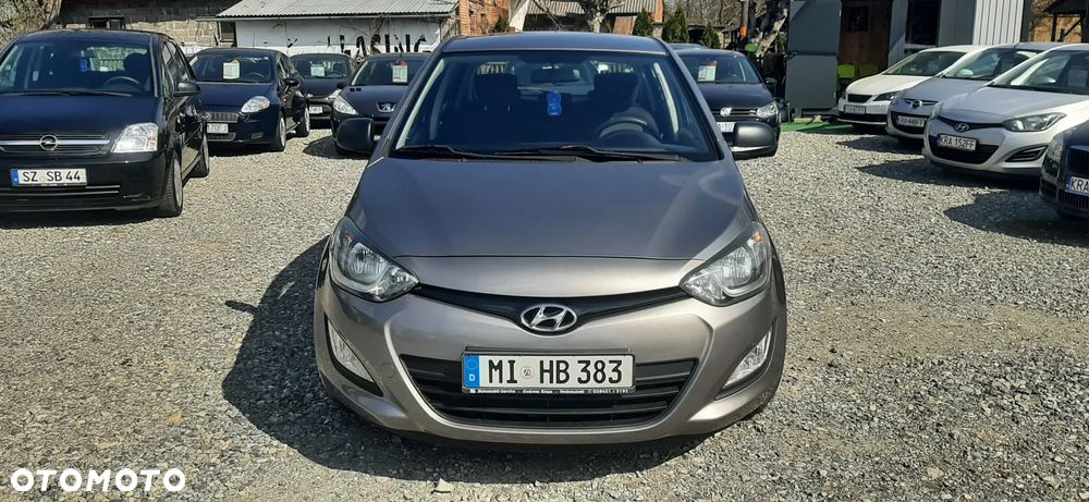Hyundai i20 - 22