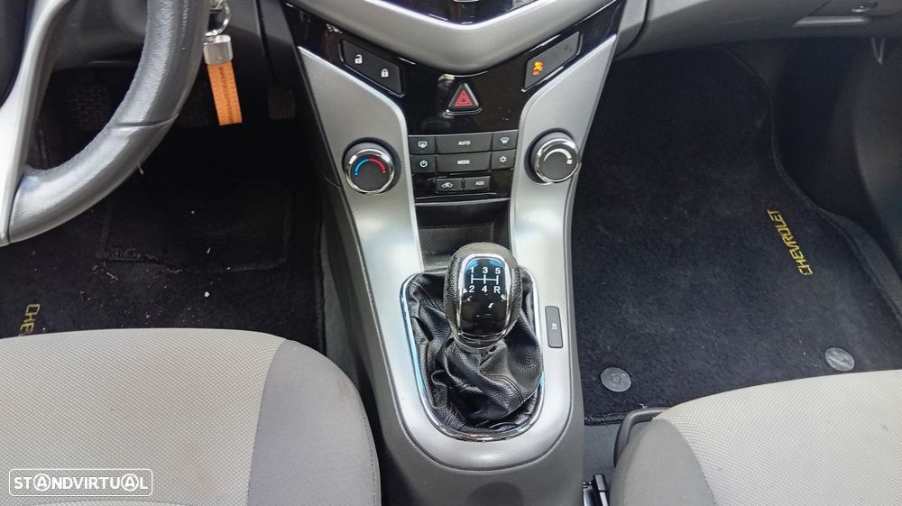 Chevrolet Cruze 2.0 VCDi LT - 10