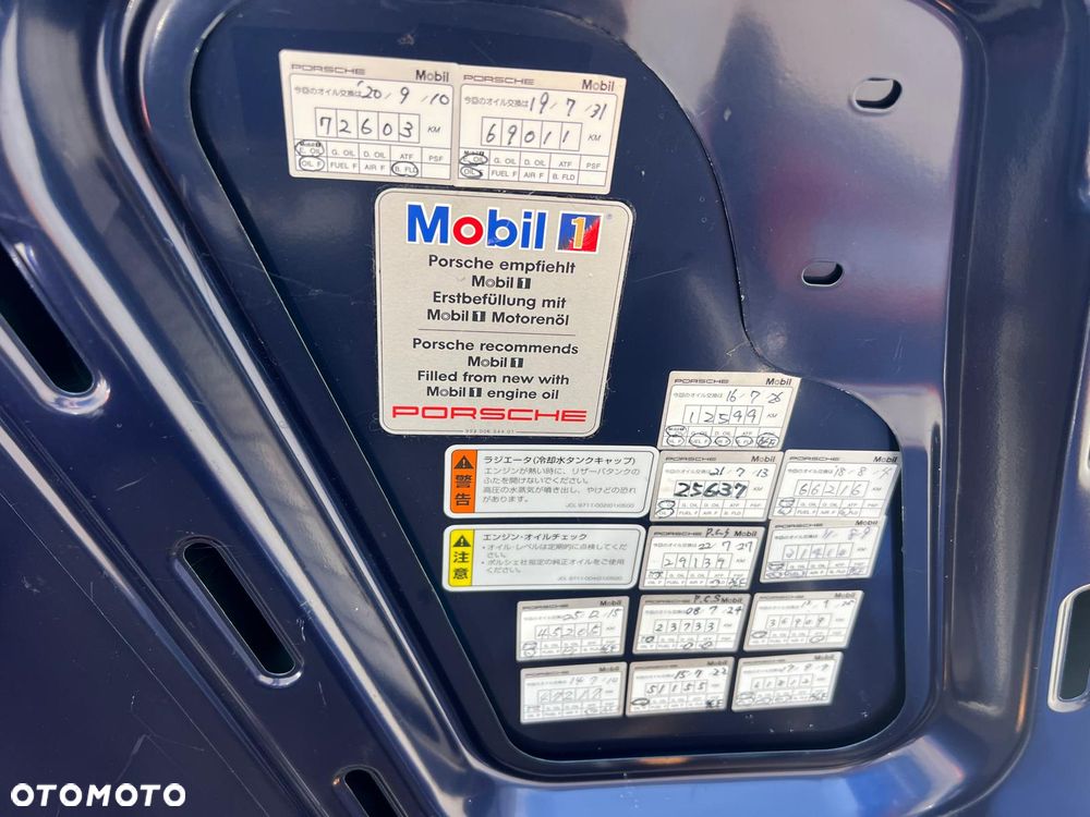 Porsche Boxster - 11