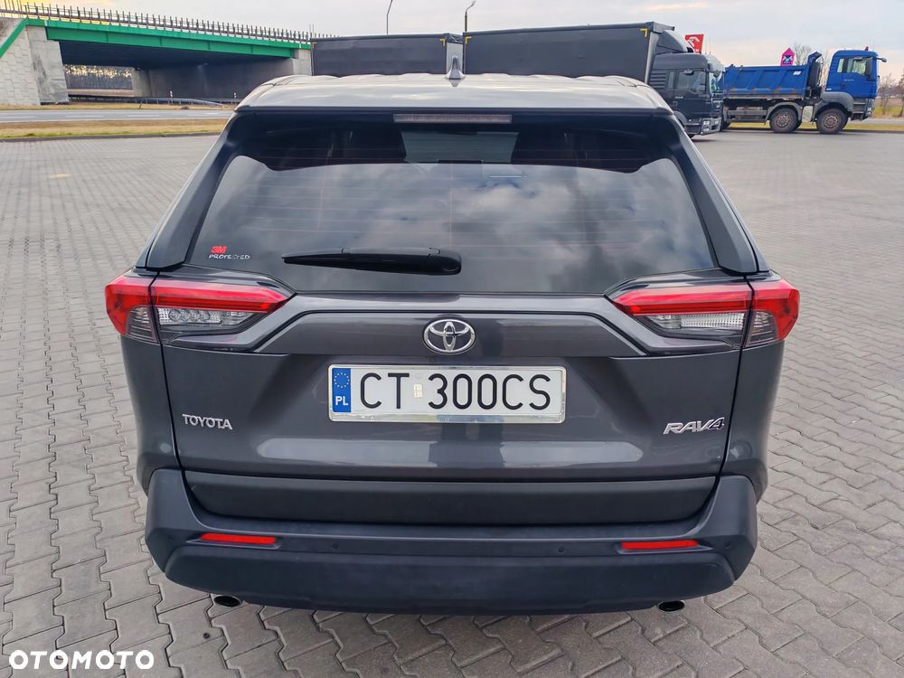 Toyota RAV4 - 5