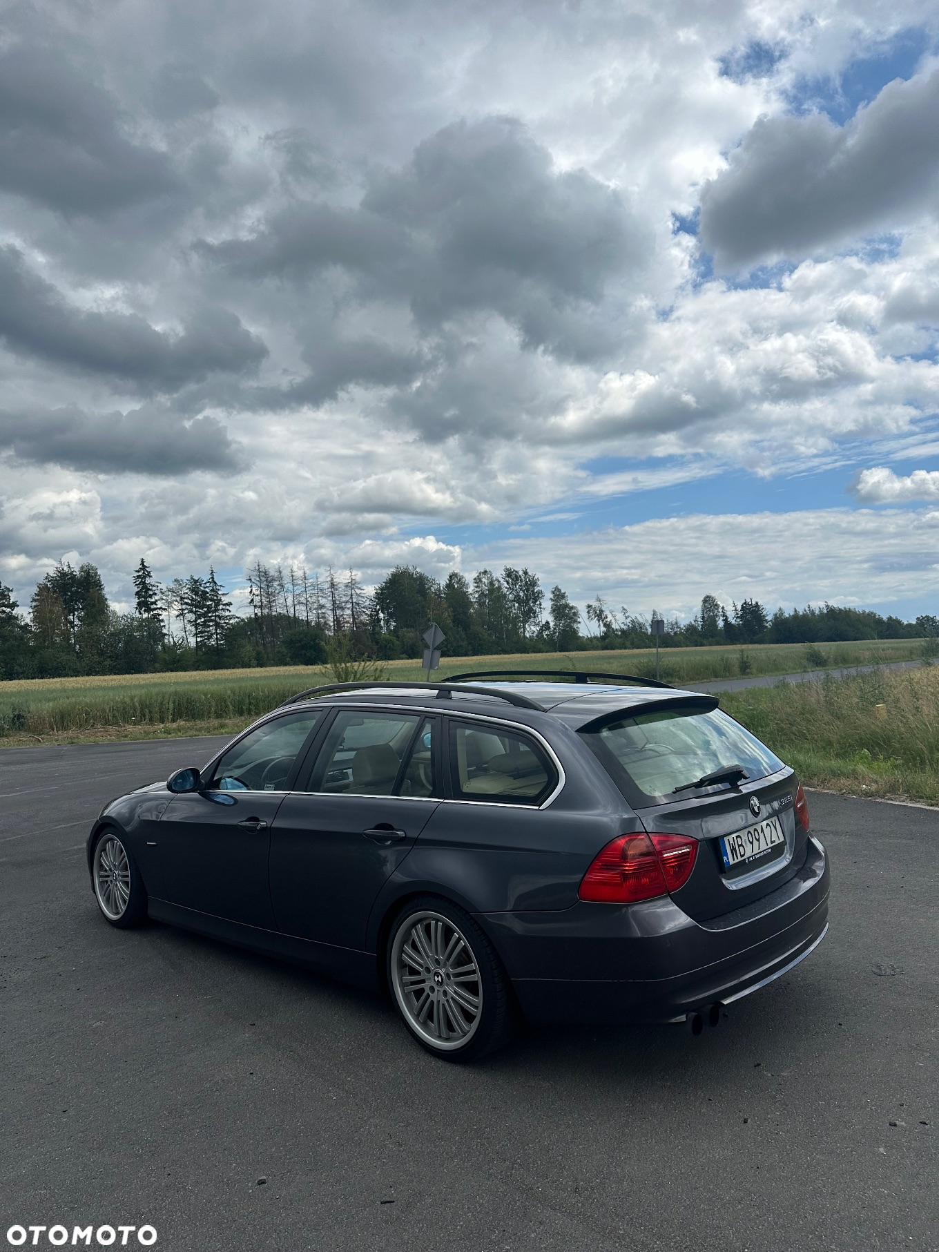 BMW Seria 3 325i Touring - 3