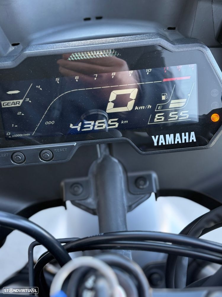 Yamaha YZF YZF 125 R - 4