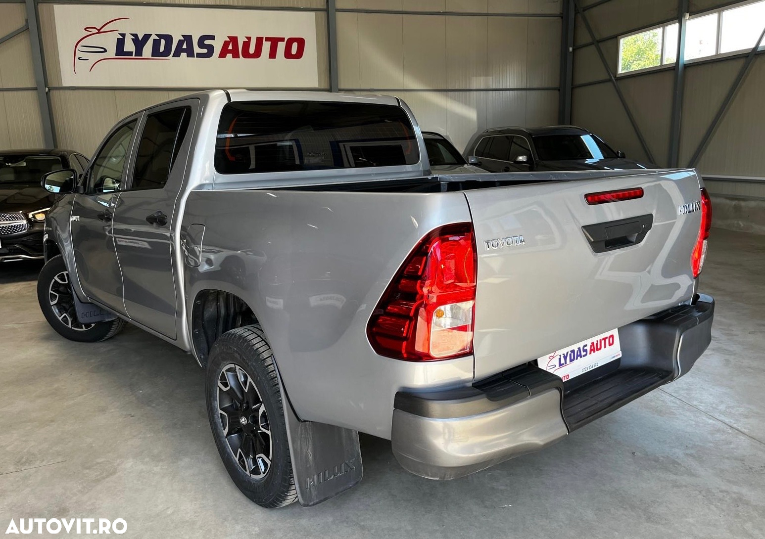 Toyota Hilux 2.4D 150CP 4x4 Double Cab 6MT Comfort - 3