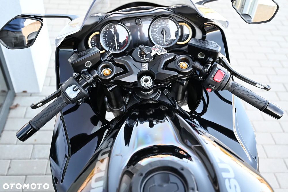 Suzuki GSX-R - 7