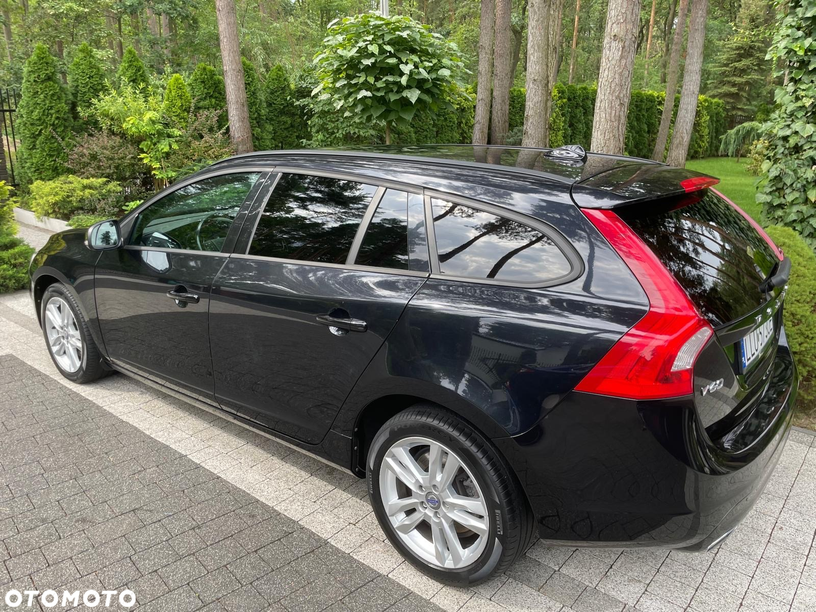 Volvo V60 D4 AWD - 9