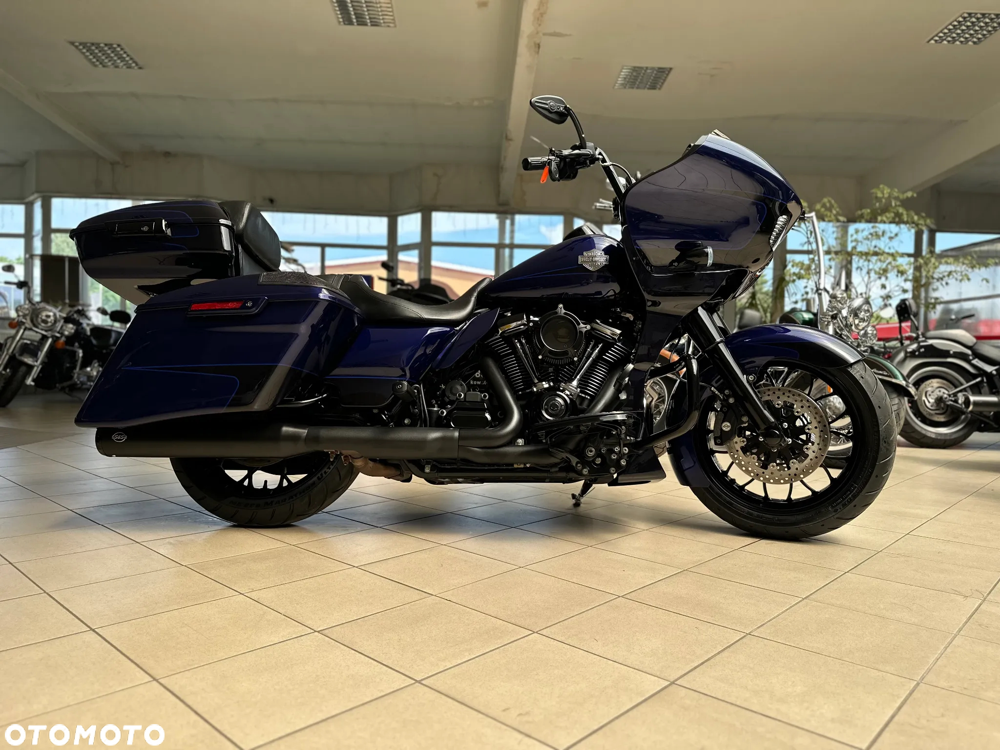 Harley-Davidson Touring Road Glide - 4