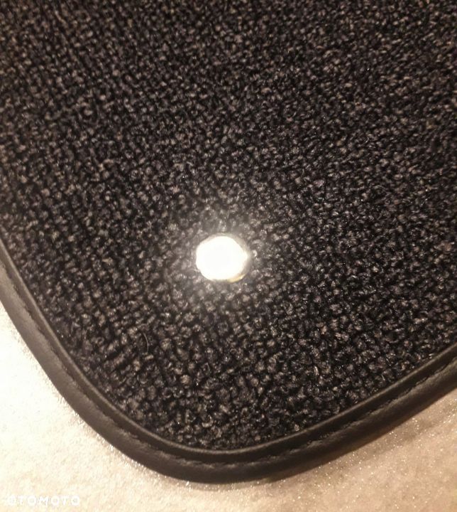 DYWANIK PODŁOGA DYWANIKI MERCEDES W114 W115 COUPE - 2