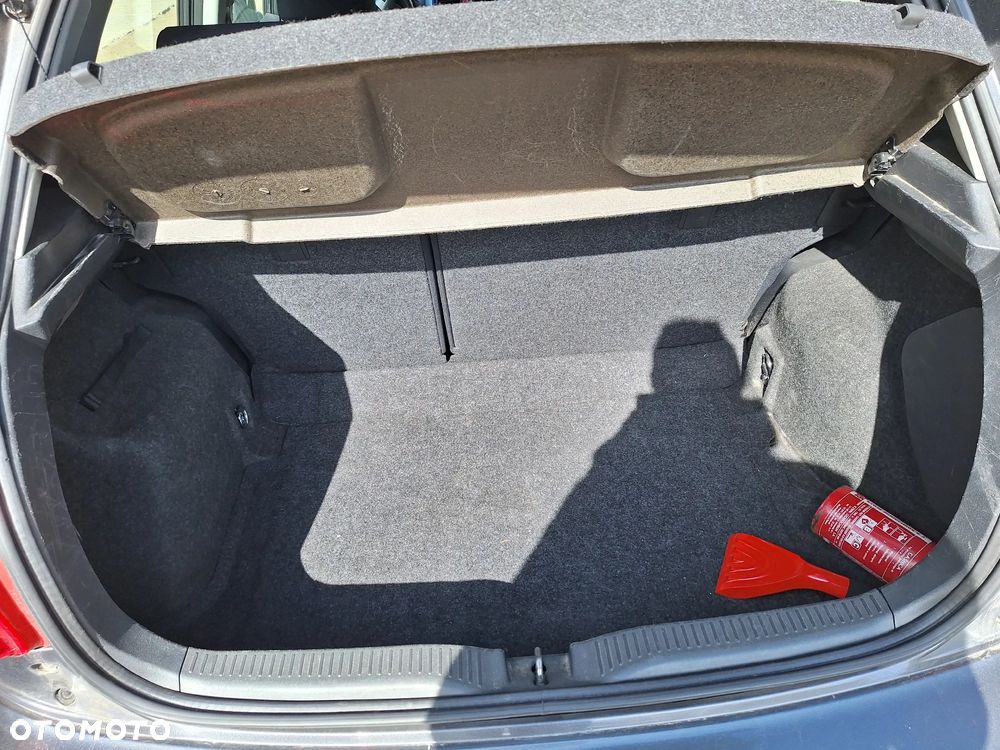 Toyota Auris 1.4 D-4D 2010 - 7