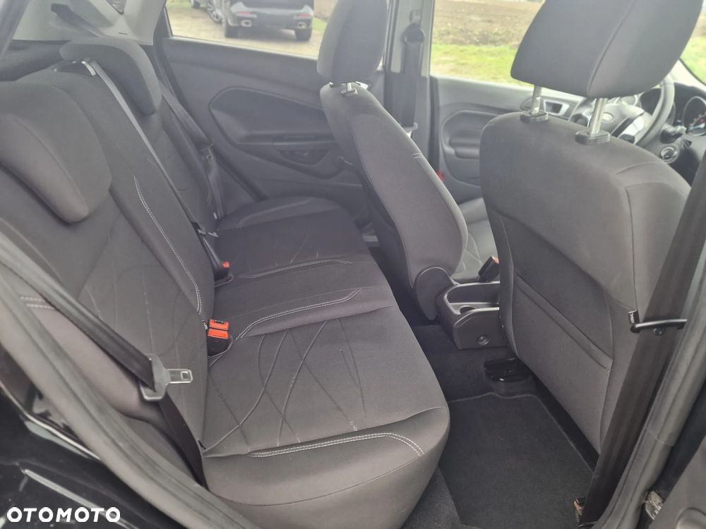Ford Fiesta 1.25 Celebration - 25