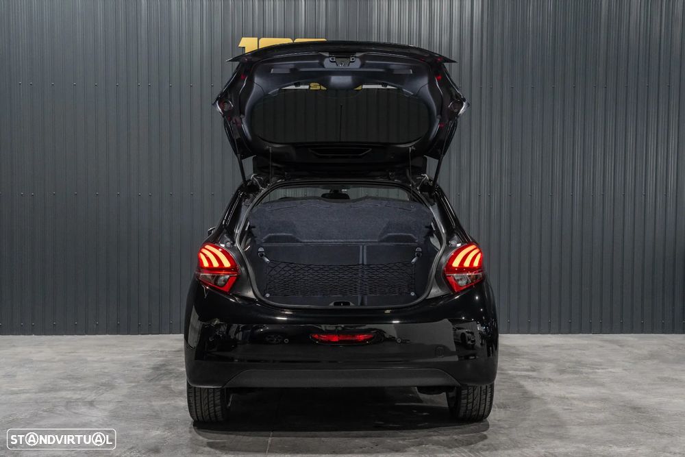 Peugeot 208 1.6 BlueHDi GT Line - 52