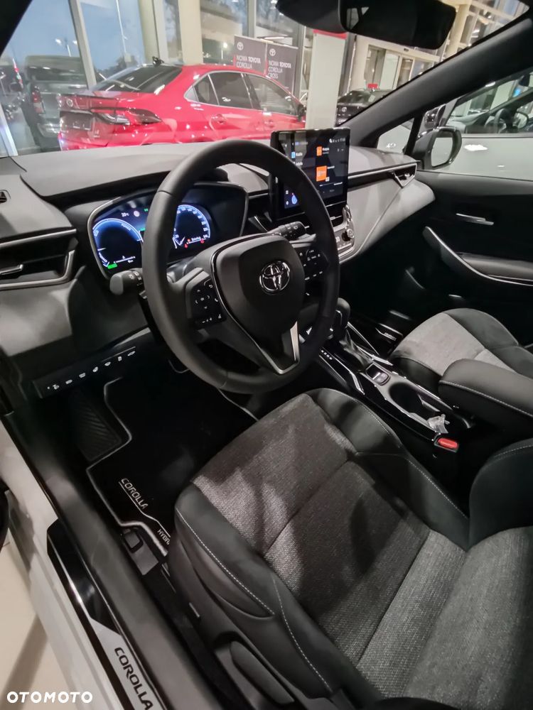 Toyota Corolla 1.8 Hybrid Style - 12