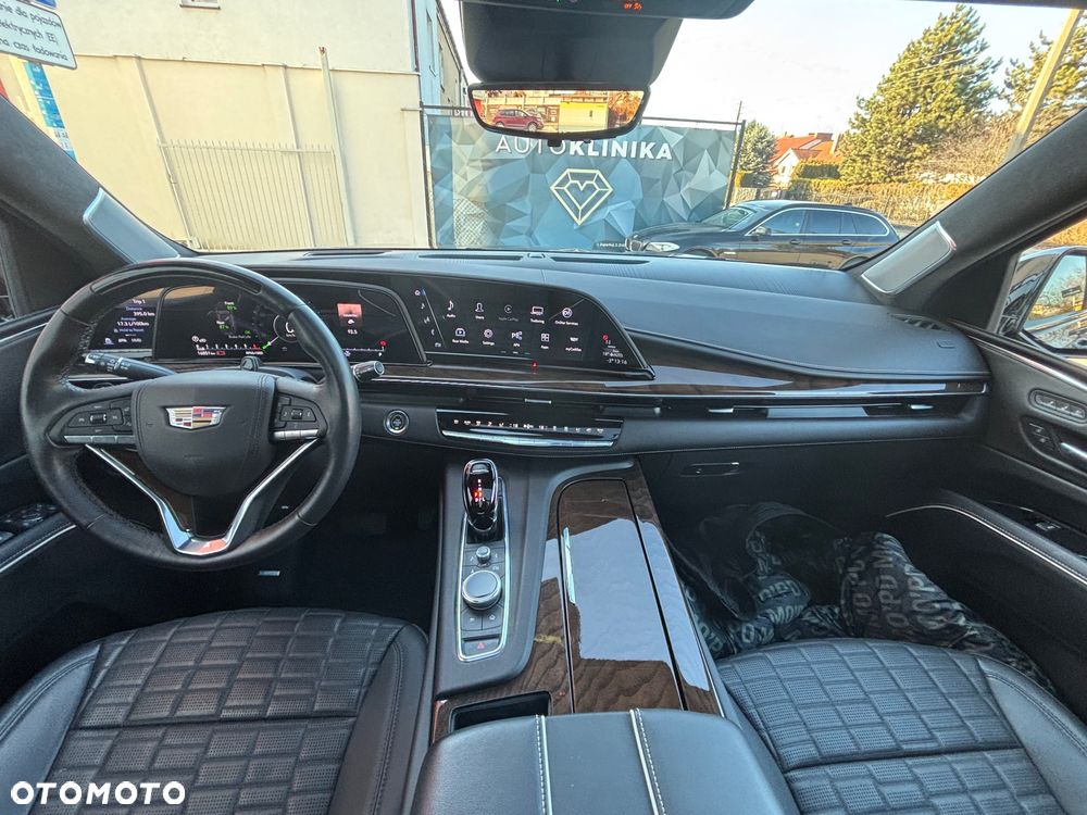 Cadillac Escalade 6.2 V8 AWD AT Platinum - 12