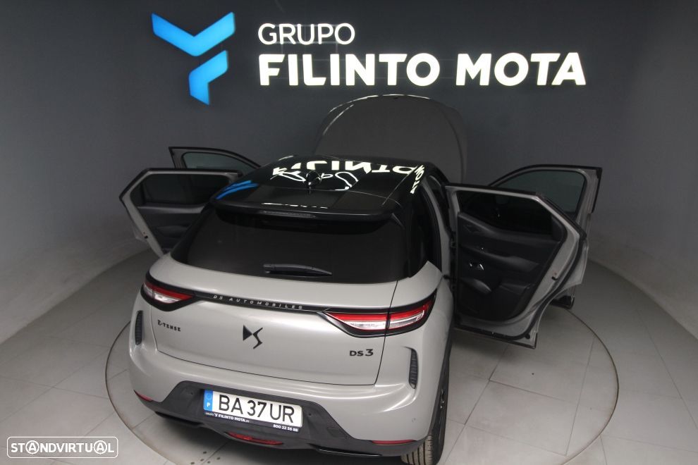 DS DS3 E-Tense Performance Line + - 10